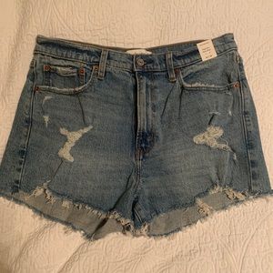 Abercrombie high waisted mom short
